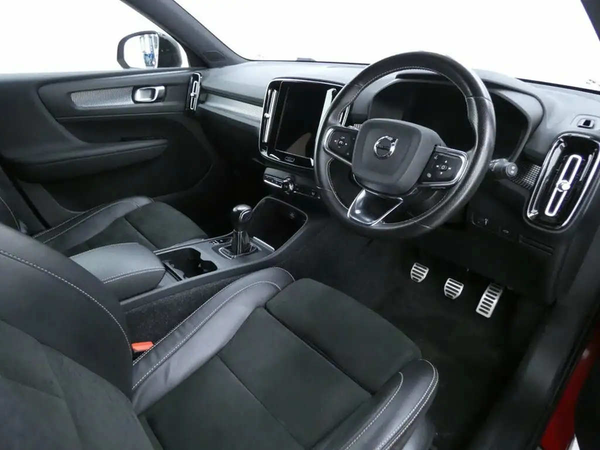 2021-volvo-xc40-15-t3-r-design-163bhp-big-7