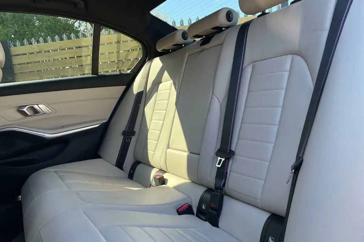 2020-bmw-3-series-20-330e-m-sport-saloon-4d-big-29