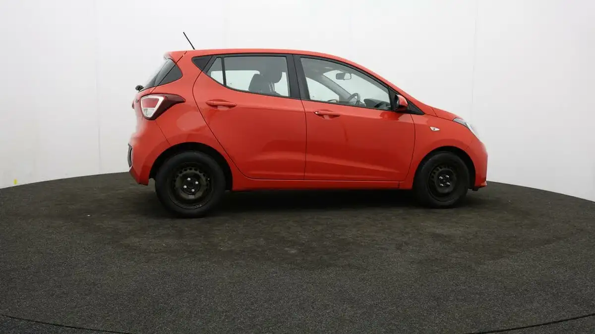 2018-hyundai-i10-10-se-67ps-big-29