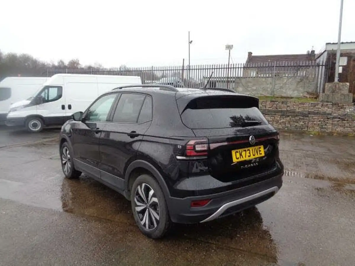 2023-volkswagen-t-cross-10-tsi-black-edition-110ps-big-4