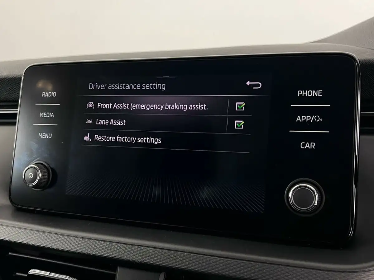 2019-skoda-kamiq-10-tsi-se-115ps-big-30