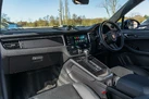 2023-porsche-macan-20-small-28