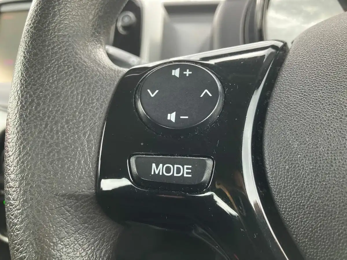 2015-citroen-c1-10-vti-feel-5d-big-15