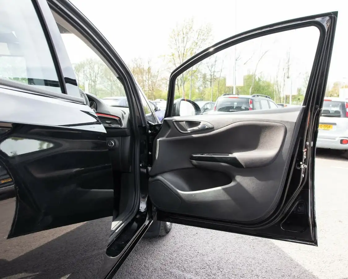 2017-vauxhall-corsa-14i-sri-90ps-ecoflex-5d-big-13