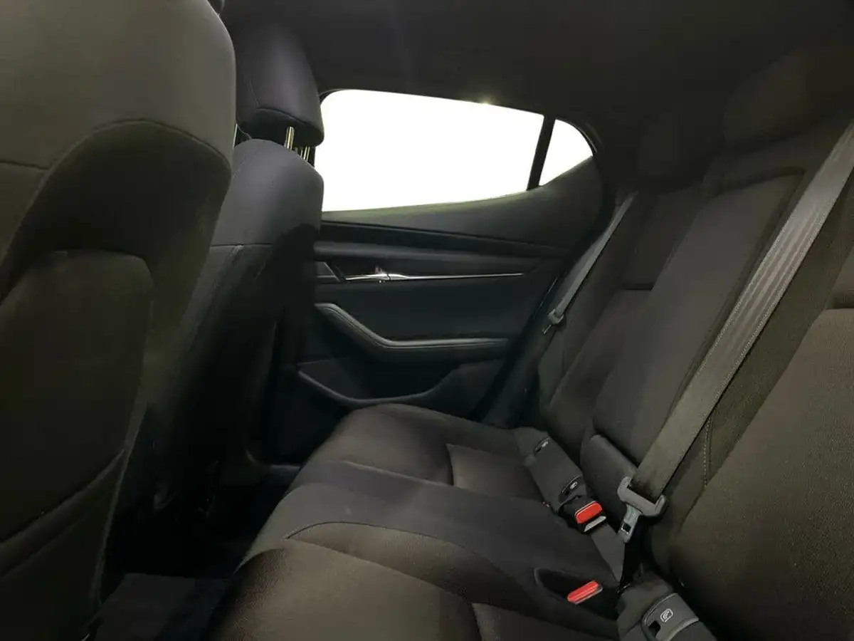 2023-mazda-mazda3-20-sport-lux-122ps-hatchback-5d-auto-big-10