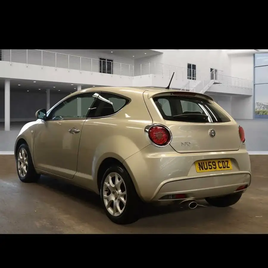 2009-alfa-romeo-mito-14-lusso-16v-big-10