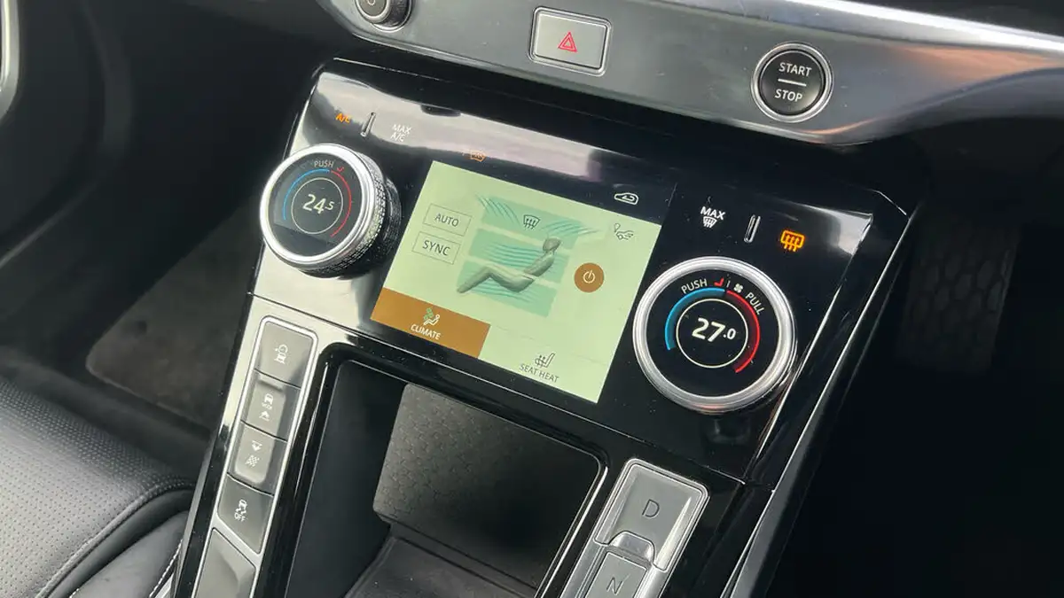 2022-jaguar-i-pace-ev400-hse-black-big-25