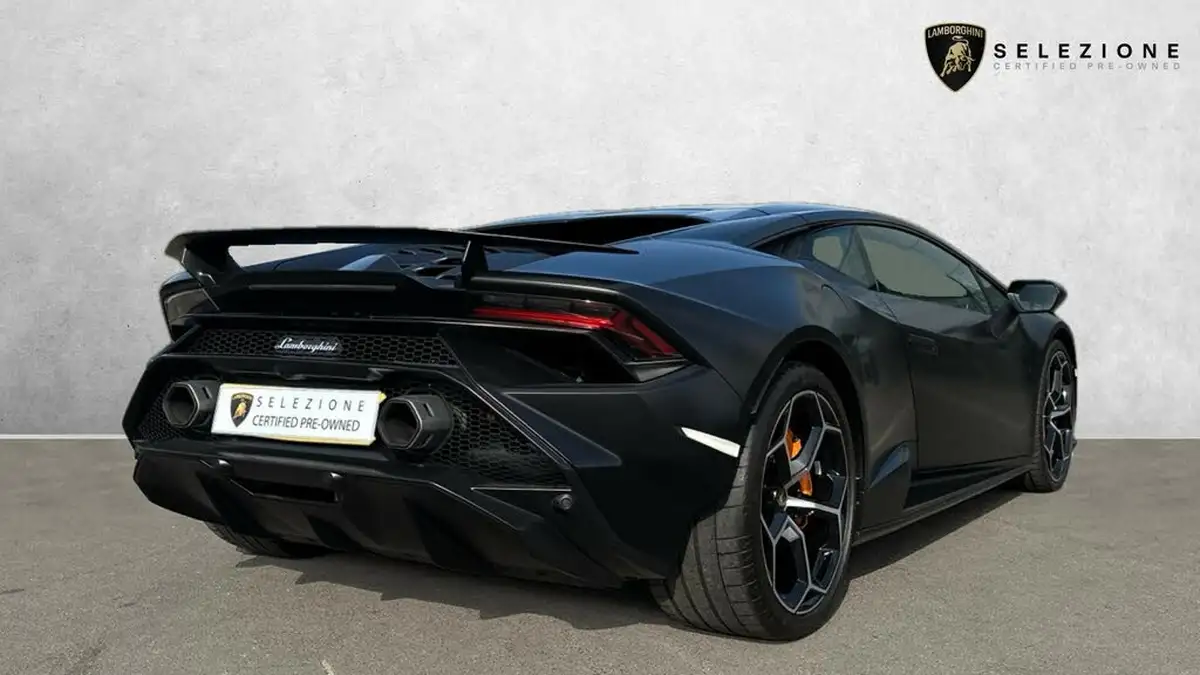 2023-lamborghini-huracan-52-tecnica-big-2
