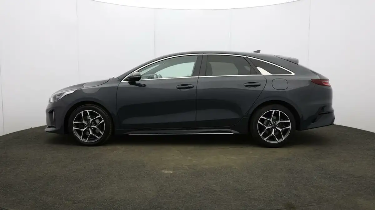 2021-kia-pro-ceed-15-t-gdi-gt-line-big-61