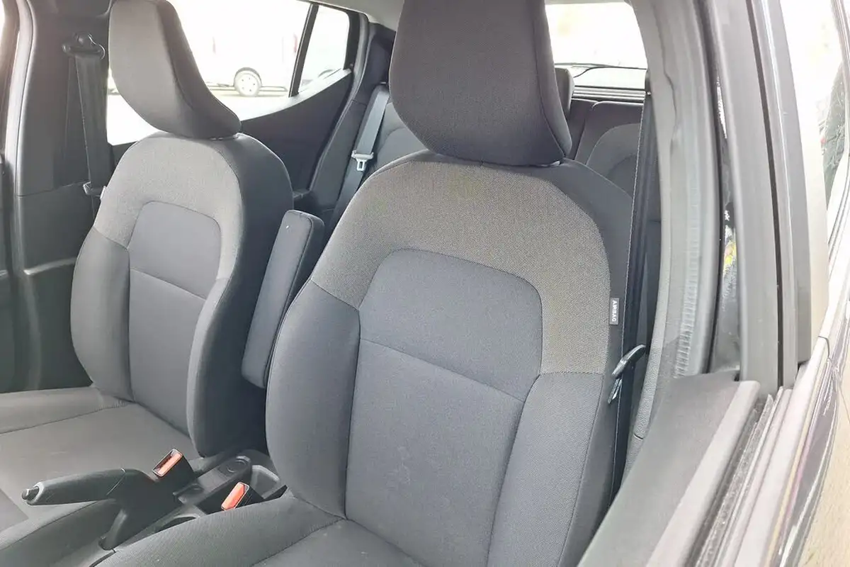 2021-dacia-sandero-10-tce-essential-90bhp-big-35
