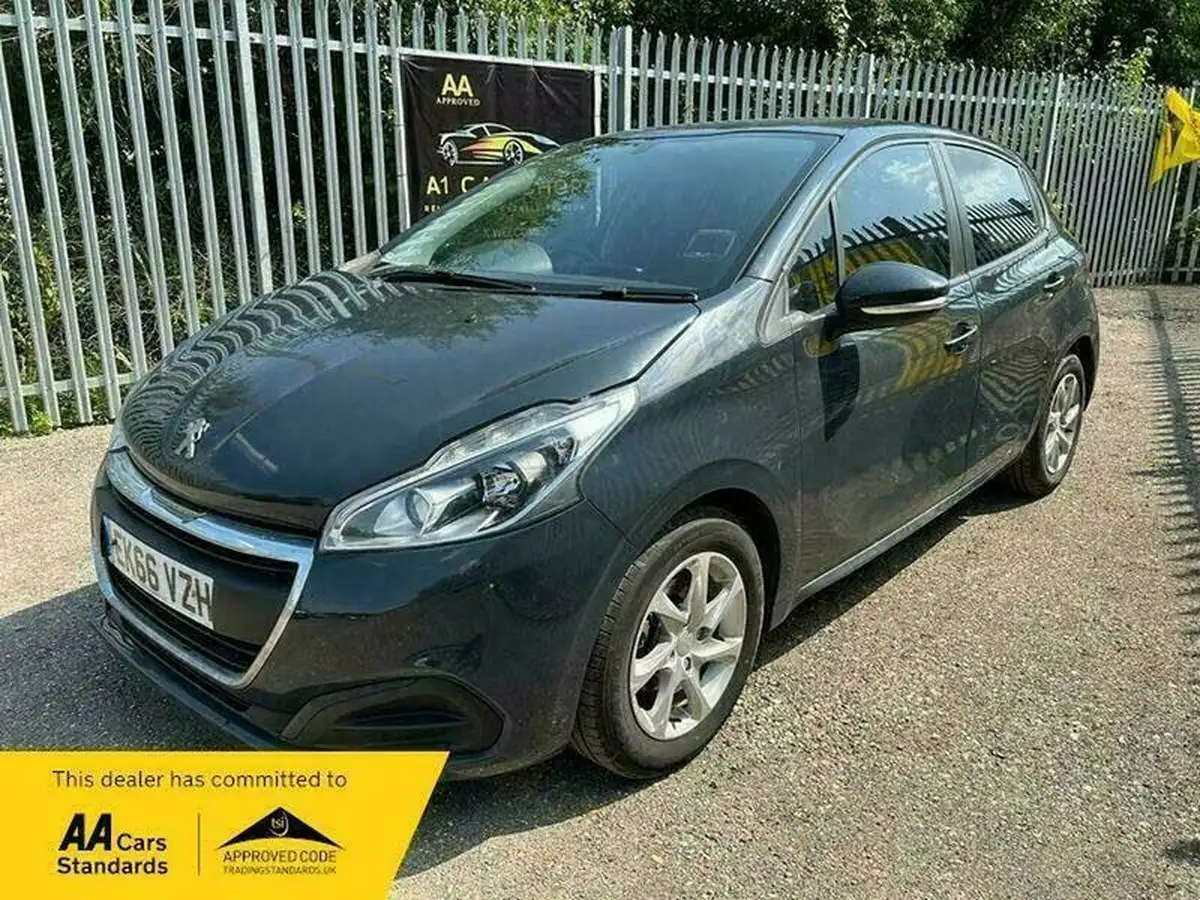 2016-peugeot-208-12-puretech-active-82bhp-5d-big-1