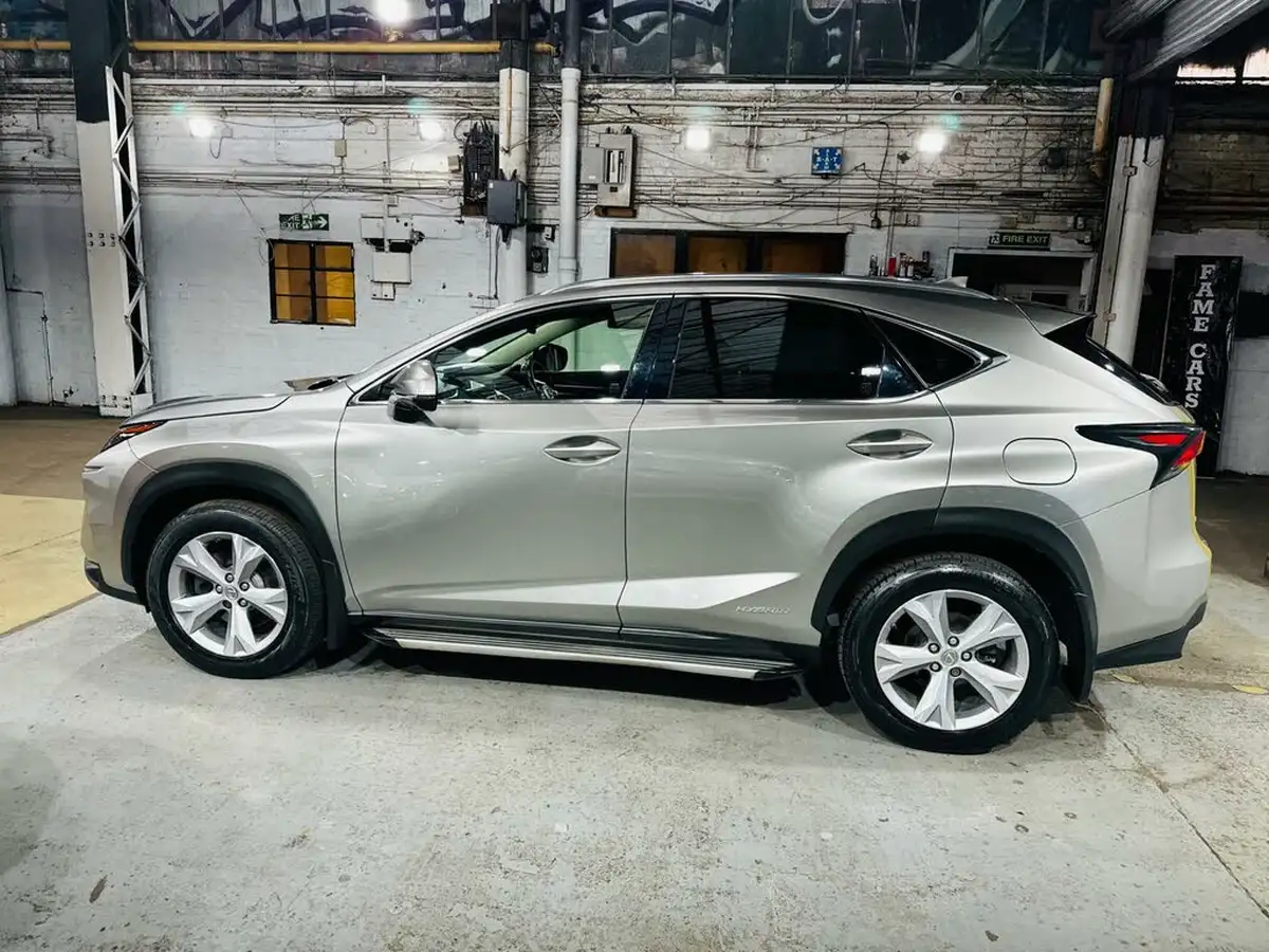 2015-lexus-nx-300h-25-premier-194bhp-panoramic-roof-big-7