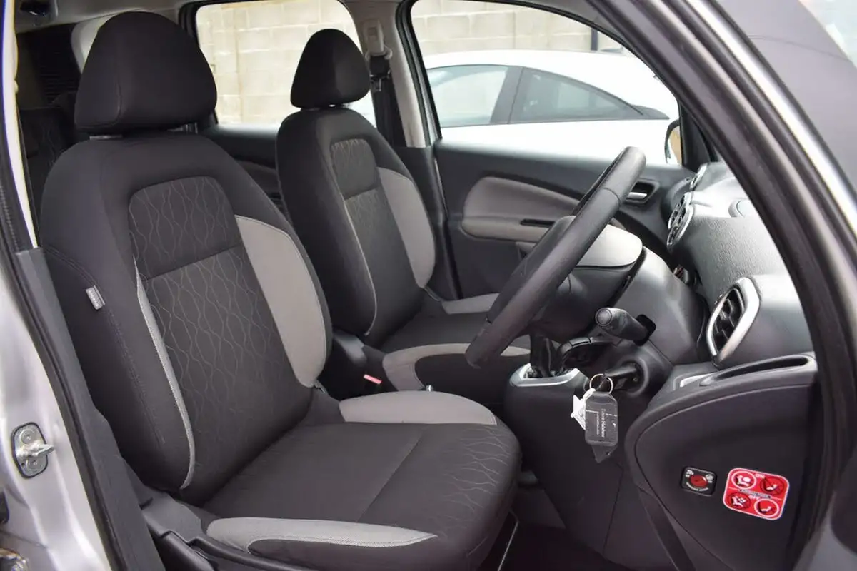 2015-citroen-c3-picasso-16td-vtr-big-7