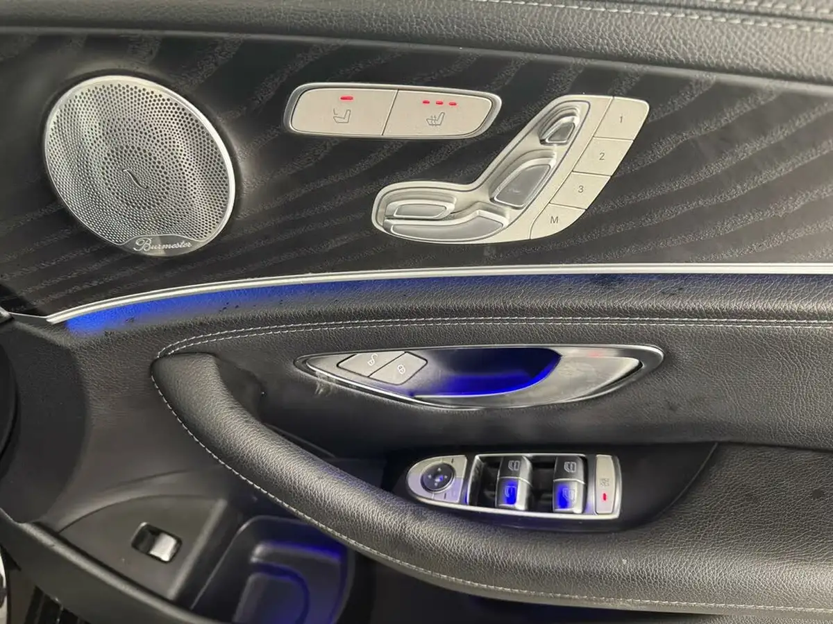 2019-mercedes-benz-e-class-30-d-e400d-amg-line-saloon-4d-plus-big-18
