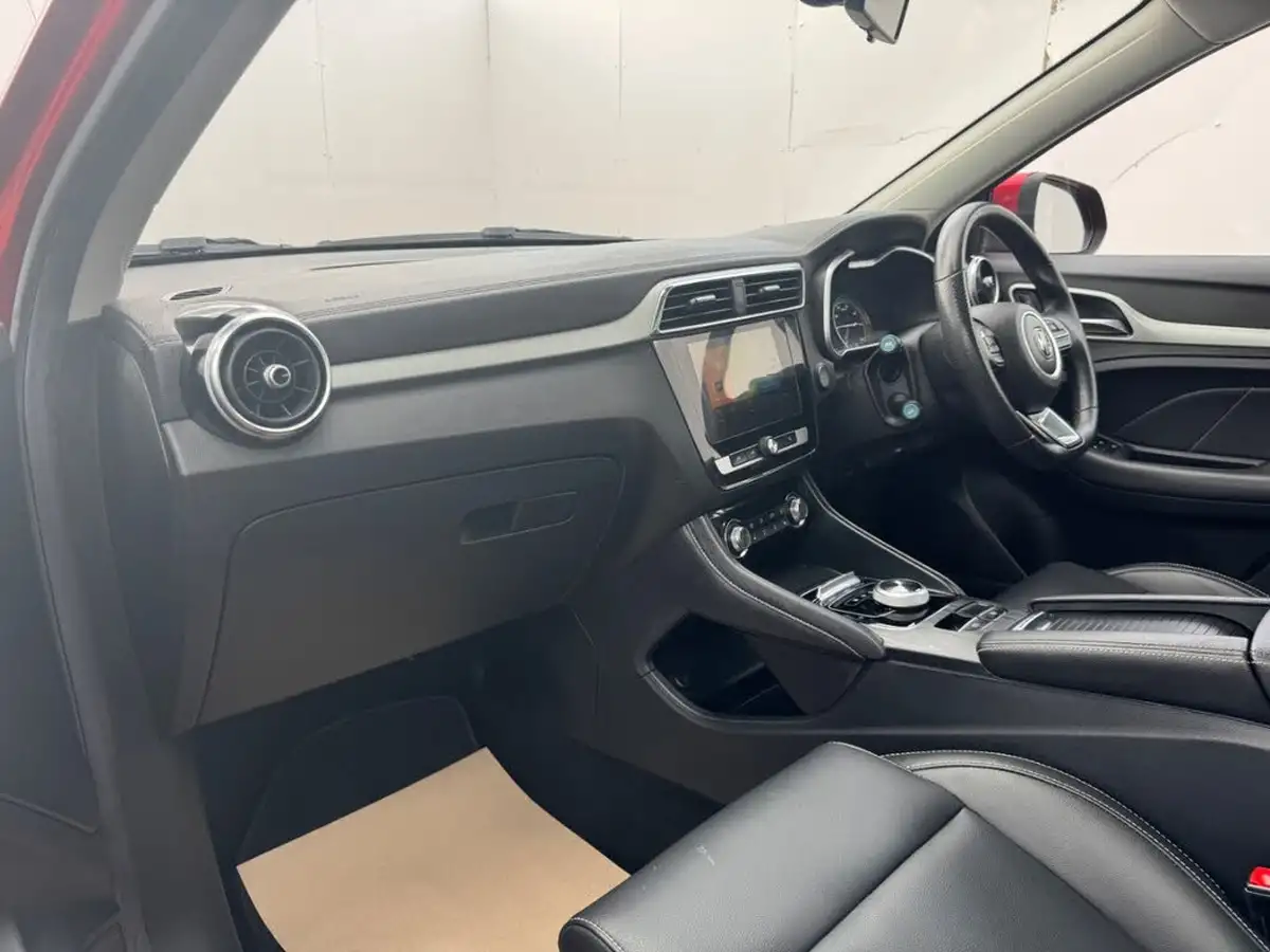 2020-mg-zs-suv-e-exclusive-ev-big-11