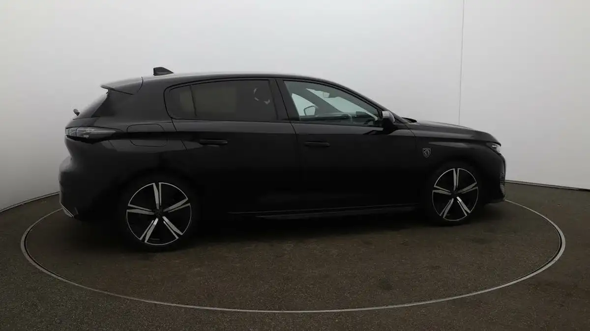 2022-peugeot-308-15-bluehdi-gt-big-42