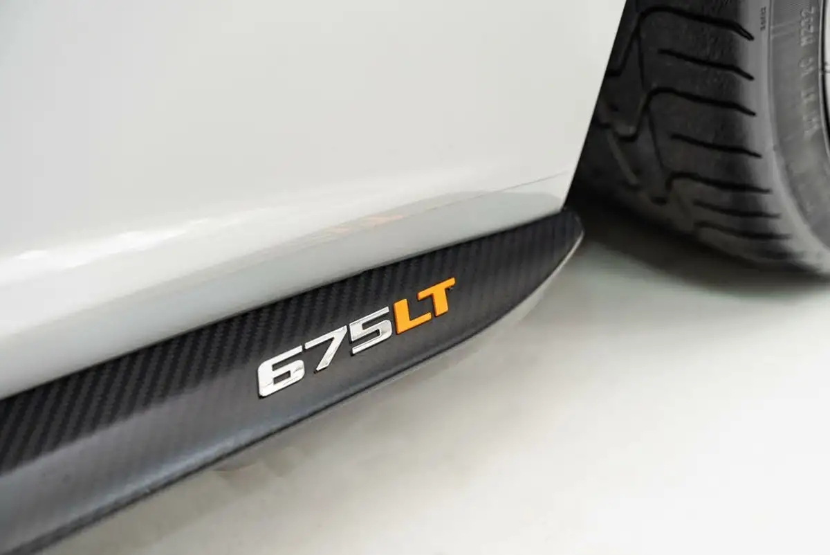 2015-mclaren-675lt-38-big-23