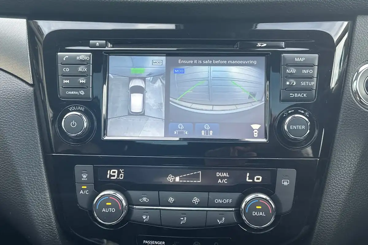 2018-nissan-qashqai-13-dig-t-n-connecta-160ps-big-39