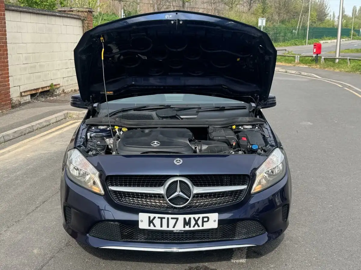 2017-mercedes-benz-a-class-16-a180-sport-ss-7g-dct-big-50