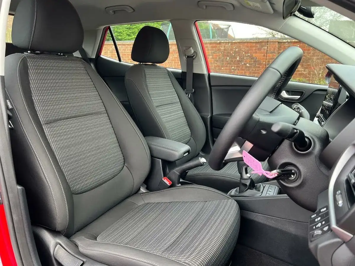 2024-kia-stonic-10-t-gdi-2-98bhp-big-29