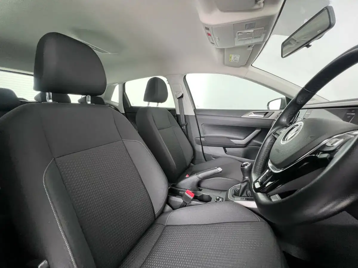 2021-volkswagen-polo-10-tsi-match-big-11