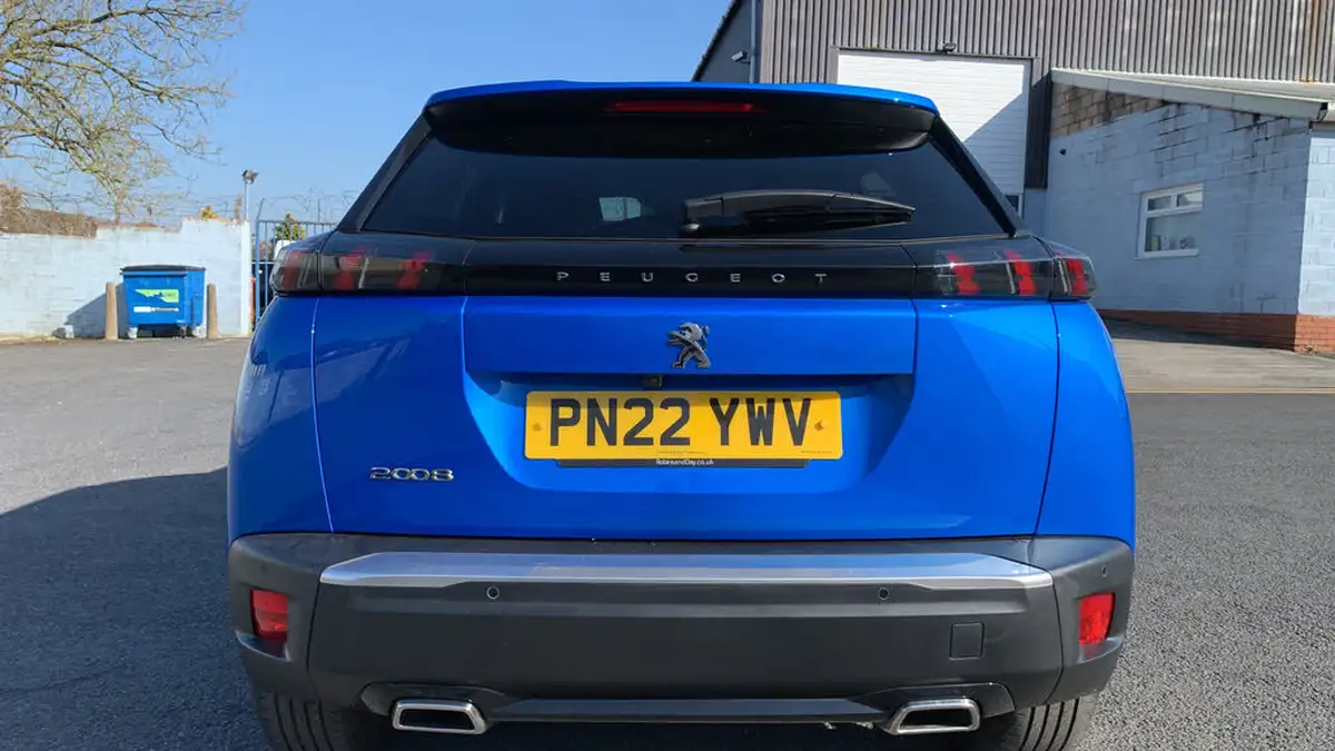 2022-peugeot-2008-suv-12-puretech-allure-premium-130bhp-big-16