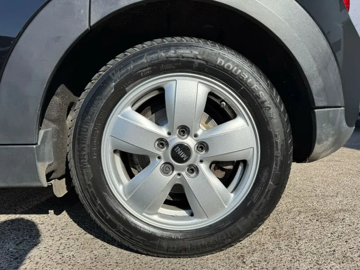 2019-mini-cooper-15-cooper-classic-hatchback-5d-big-10