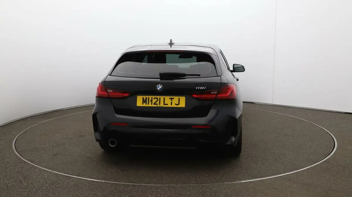 2021-bmw-1-series-15-118i-m-sport-lcp-dct-big-49