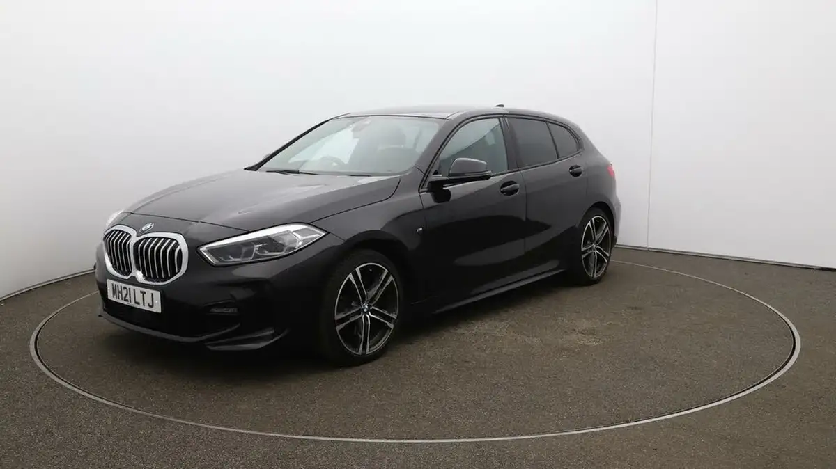 2021-bmw-1-series-15-118i-m-sport-lcp-dct-big-3