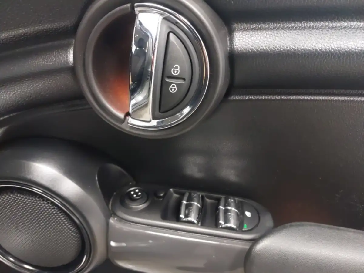 2018-mini-cooper-15-cooper-classic-ss-hatchback-5d-big-11