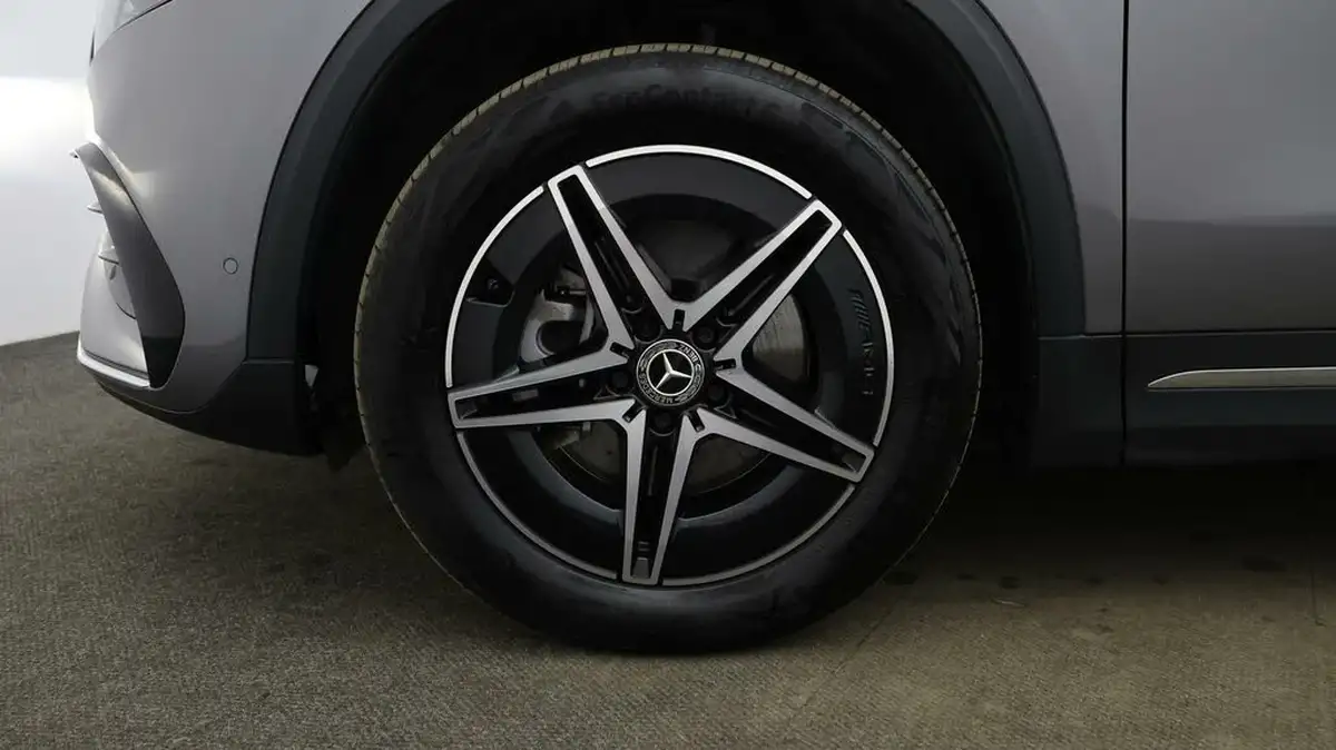 2021-mercedes-benz-eqa-e-eqa-250-amg-line-big-17