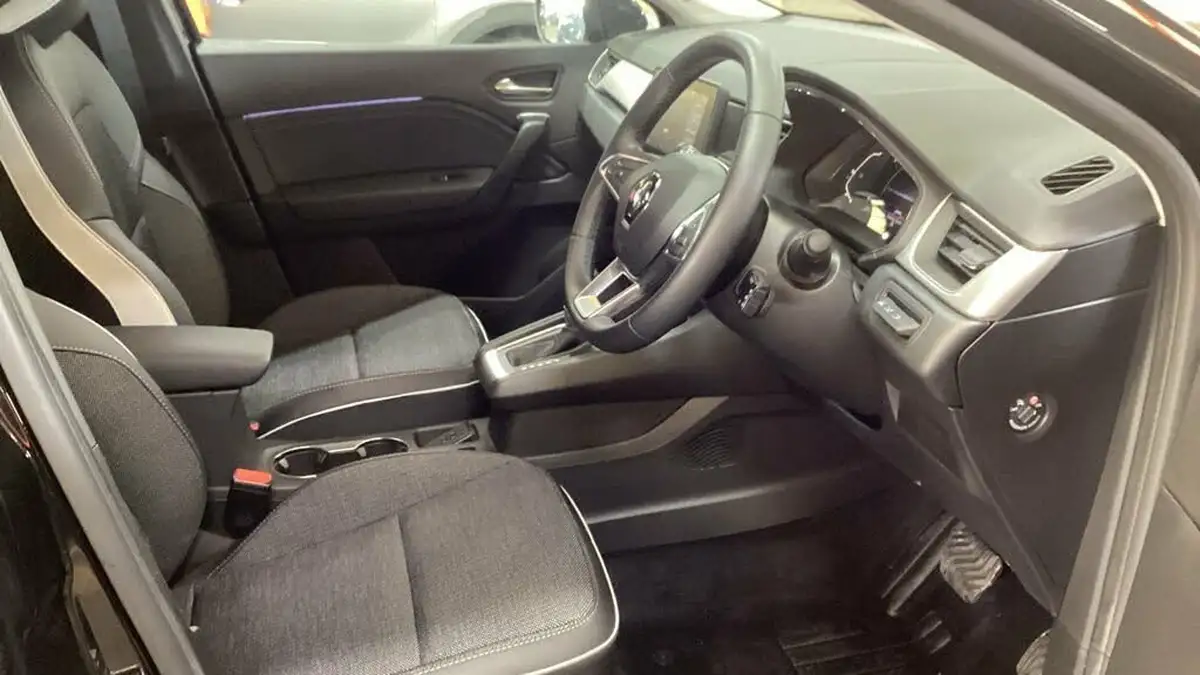 2024-renault-captur-16-techno-145ps-full-big-8