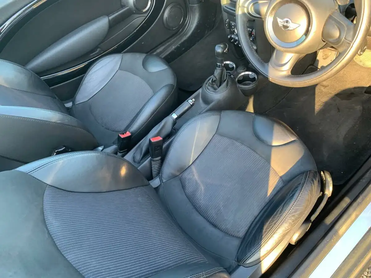 2013-mini-cooper-16-cooper-122bhp-convertible-2d-auto-big-28
