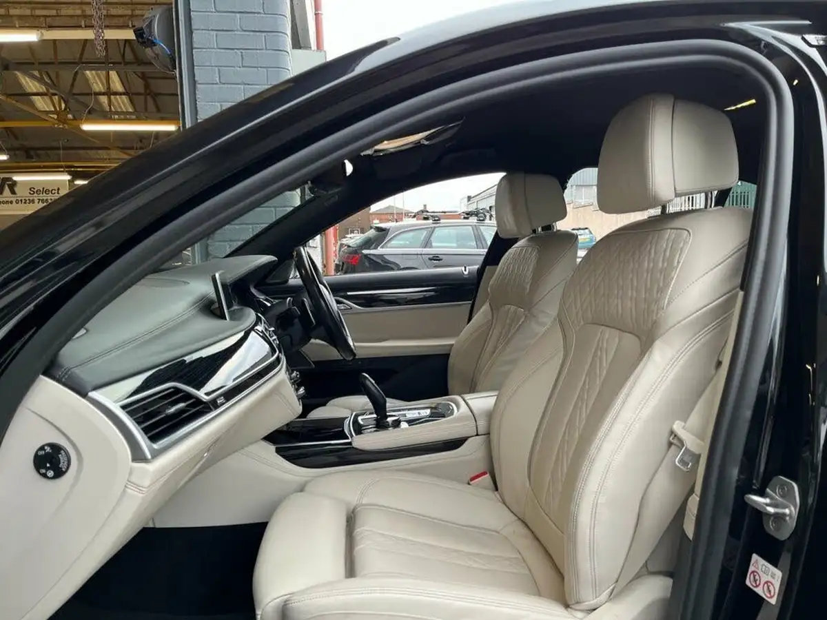 2021-bmw-7-series-30td-730d-m-sport-big-8