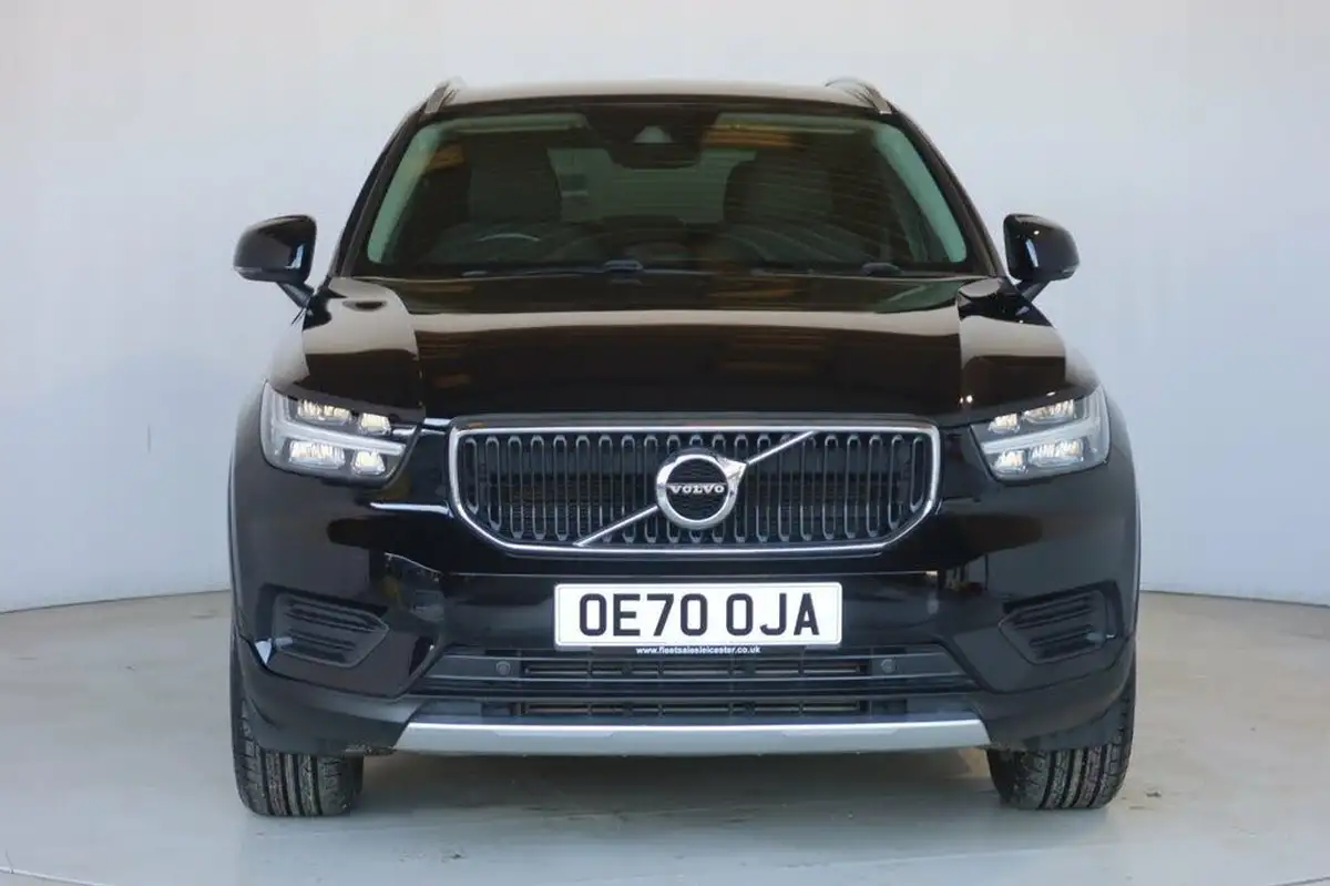 2021-volvo-xc40-15-t3-momentum-163bhp-geartronic-big-4