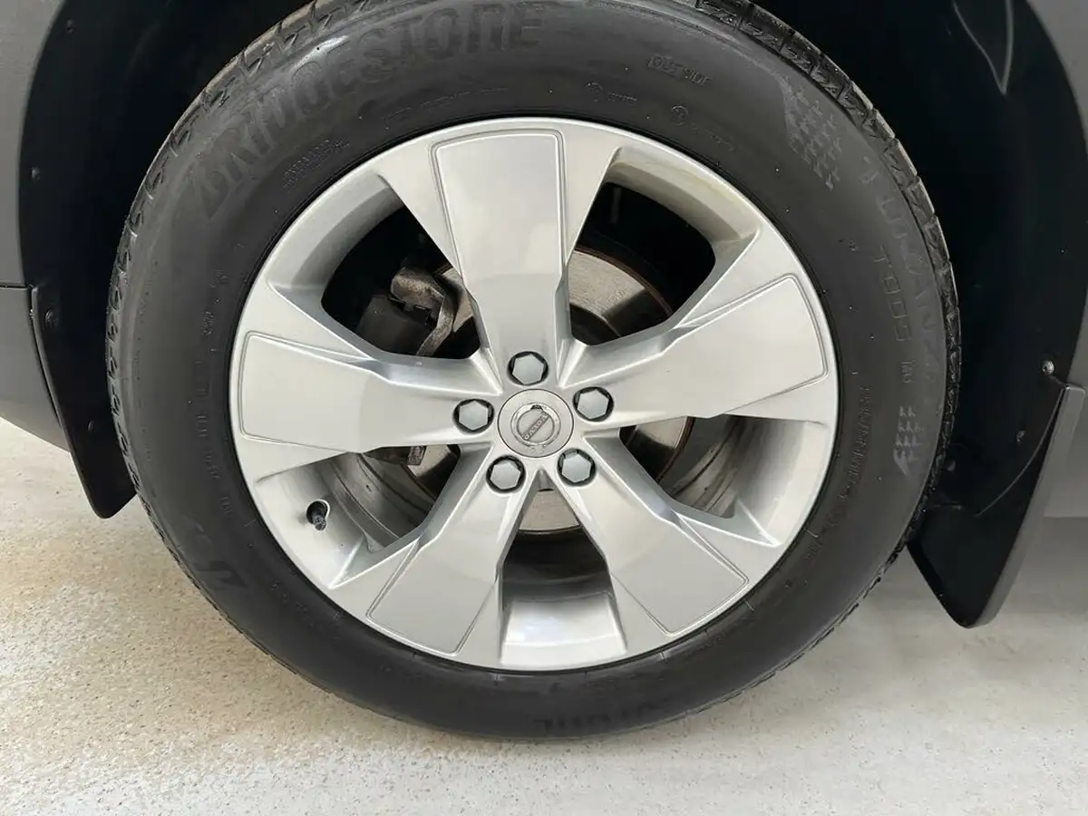 2019-volvo-xc40-20td-d3-momentum-big-31