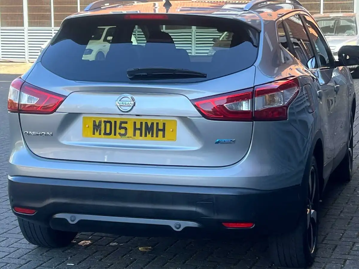 2015-nissan-qashqai-15dci-n-tec-big-14