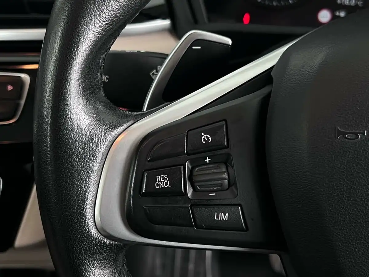 2018-bmw-x1-20-sdrive-20i-xline-ss-big-17