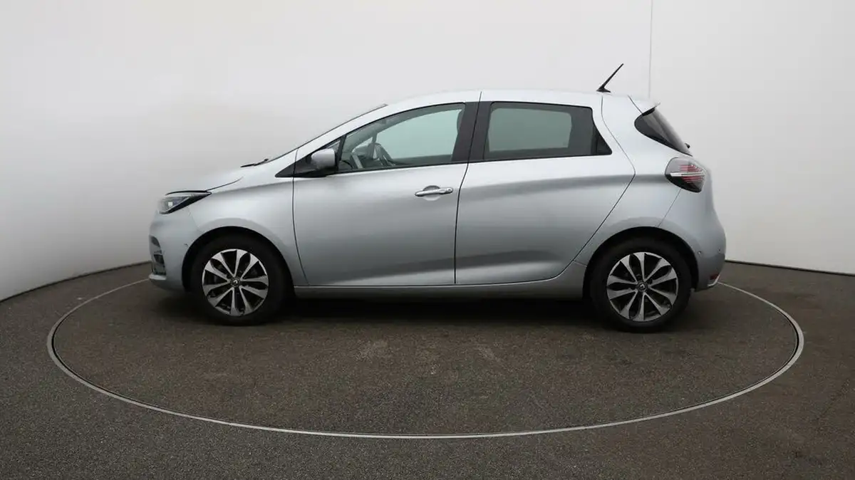 2021-renault-zoe-e-gt-line-big-56