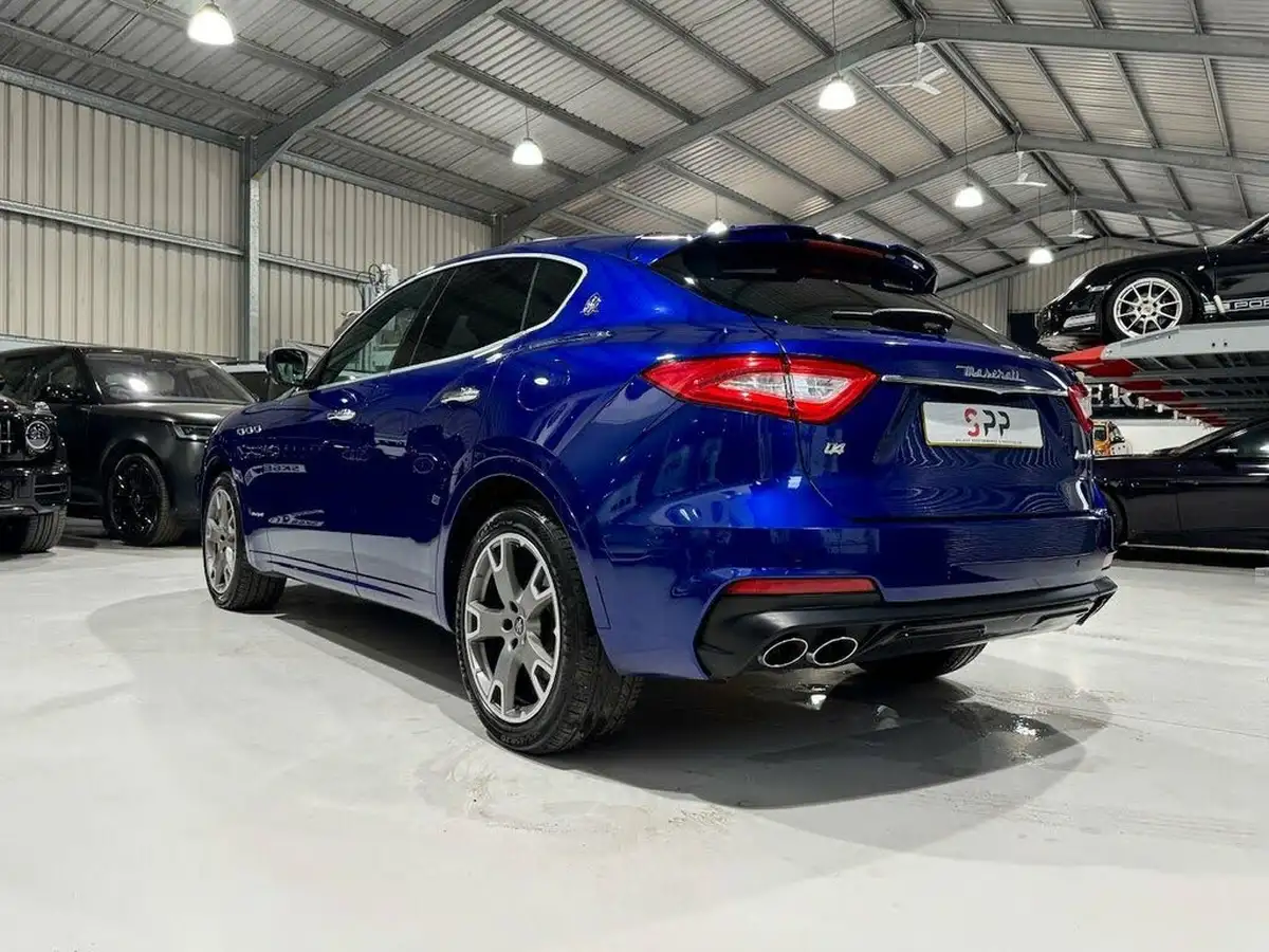 2019-maserati-levante-30-gransport-nerissimo-pack-ss-big-2