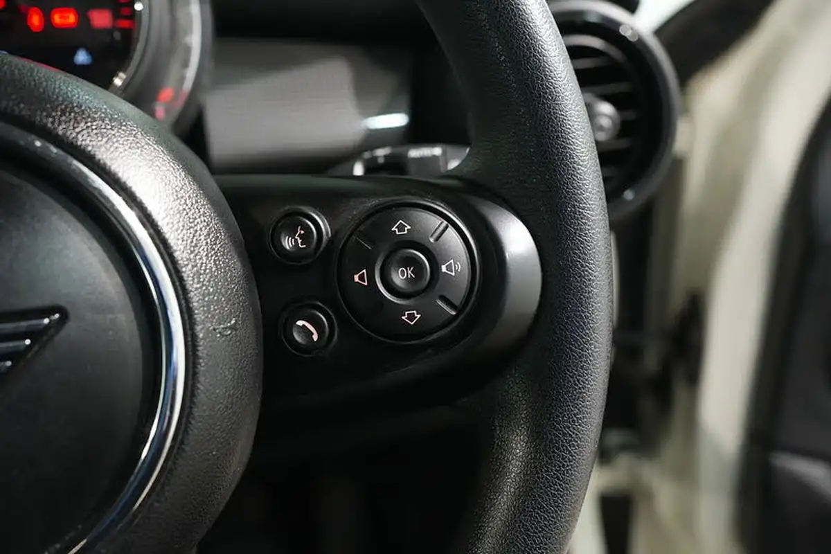 2020-mini-countryman-15-cooper-classic-auto-big-27