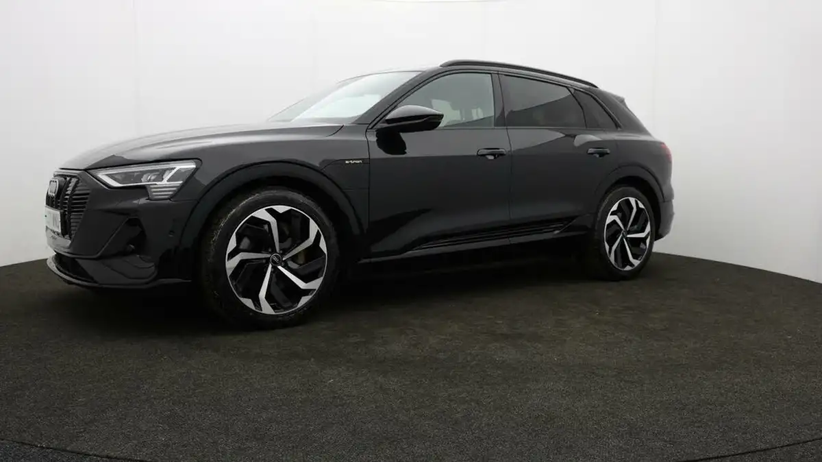2022-audi-e-tron-55e-black-edition-station-wagon-big-55
