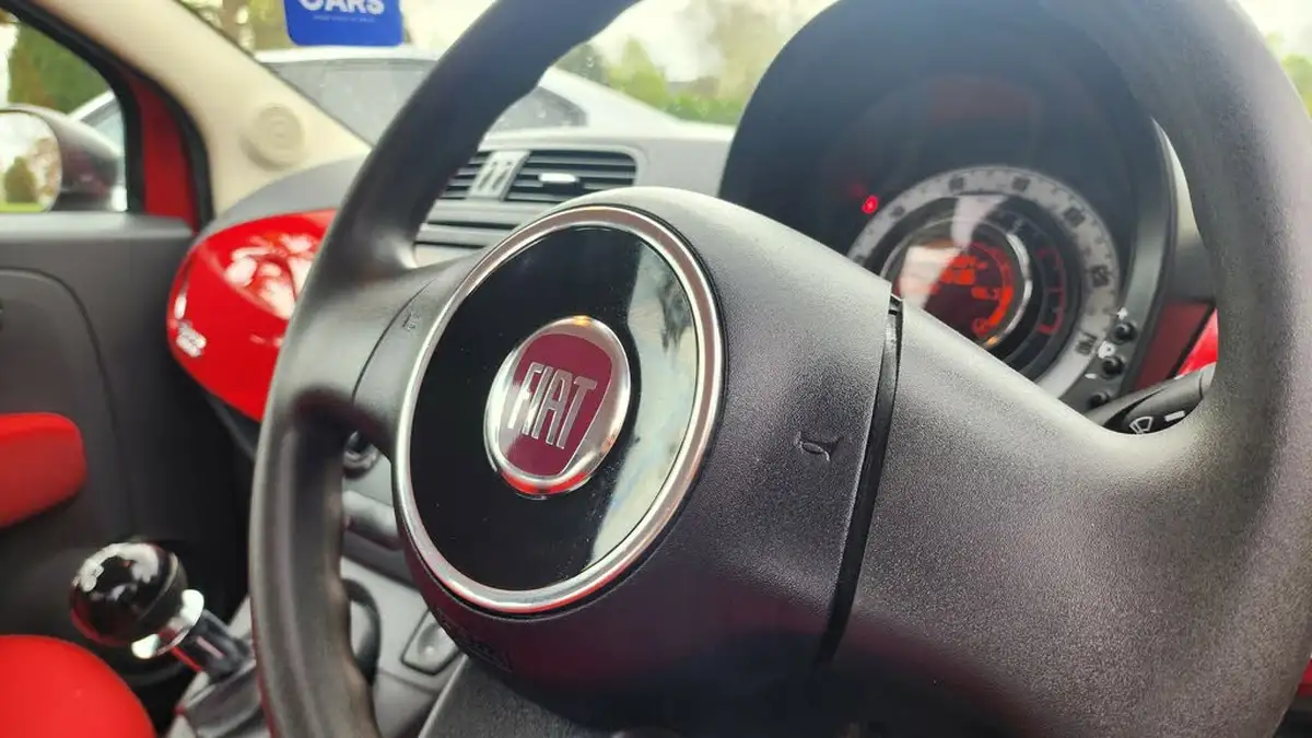 2013-fiat-500-pop-big-19