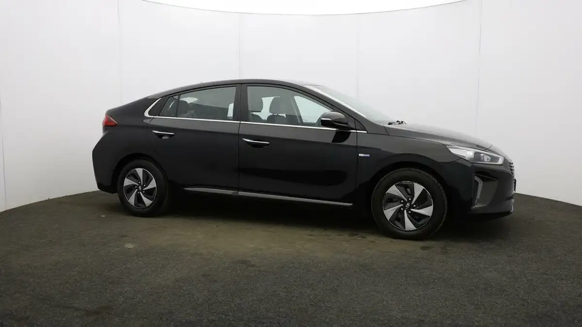 2019-hyundai-ioniq-16-gdi-premium-se-hybrid-big-41
