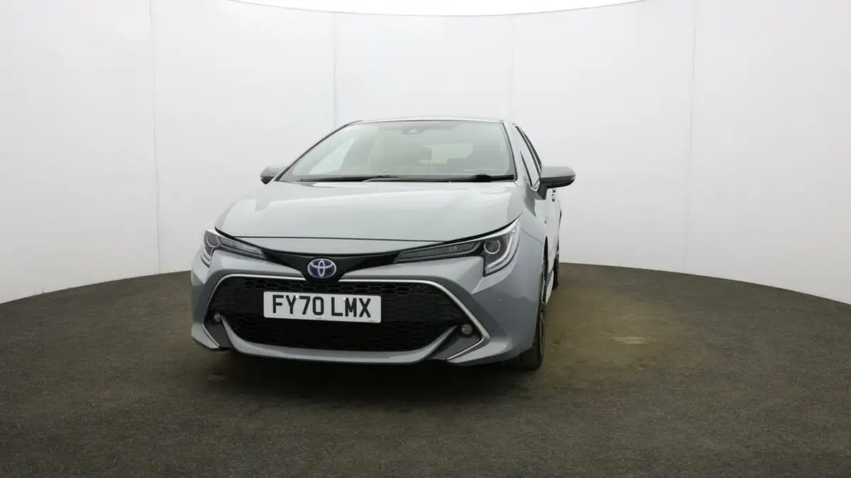 2020-toyota-corolla-18-vvt-i-excel-trk-hatchback-big-31