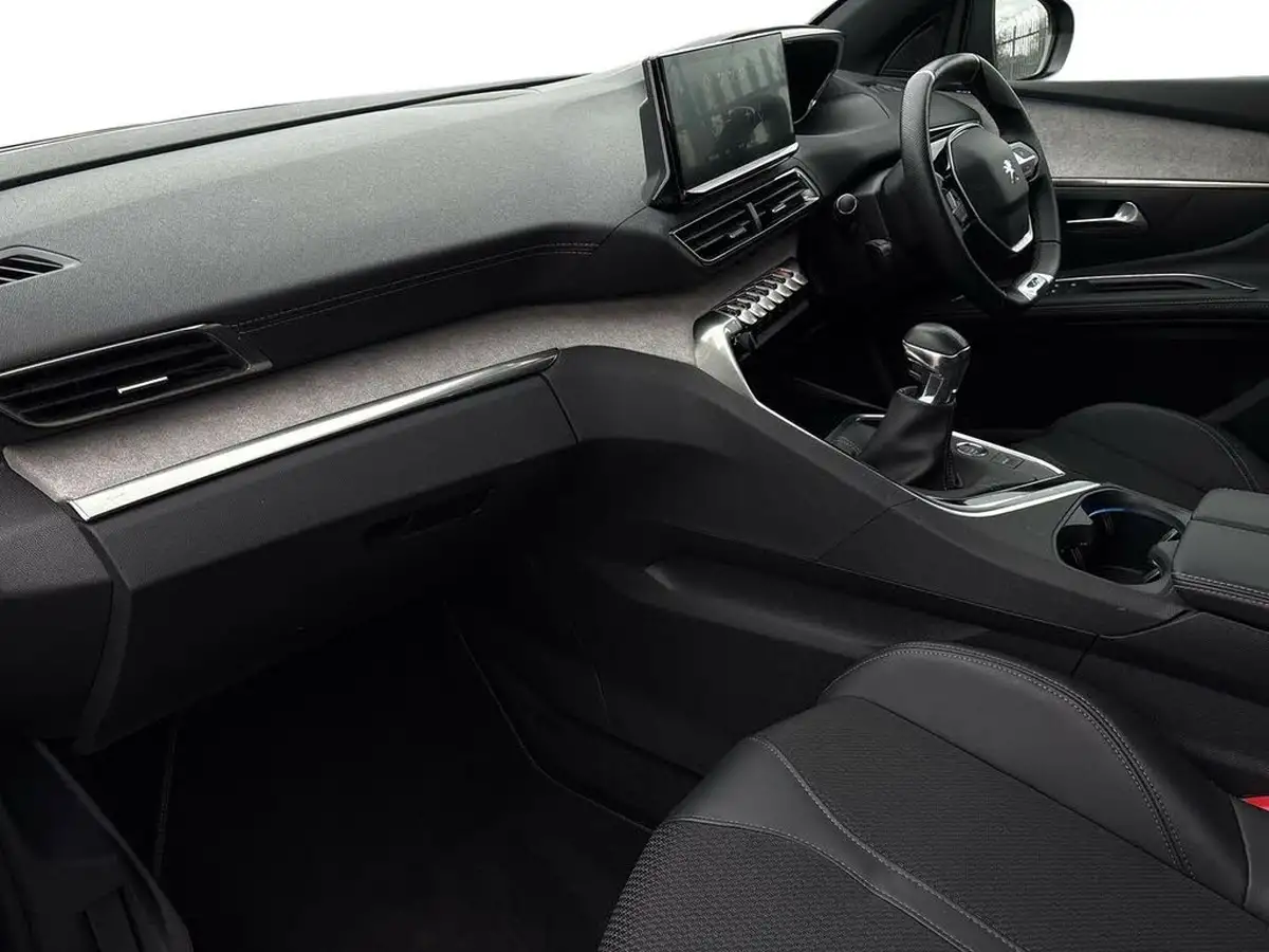 2022-peugeot-5008-suv-15-bluehdi-gt-eat8-big-5