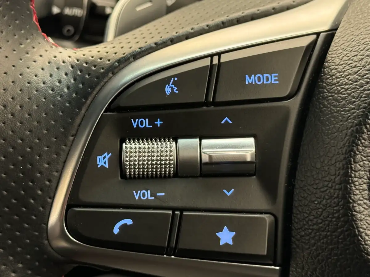 2022-genesis-g70-20-t-sport-line-shooting-brake-5d-big-22