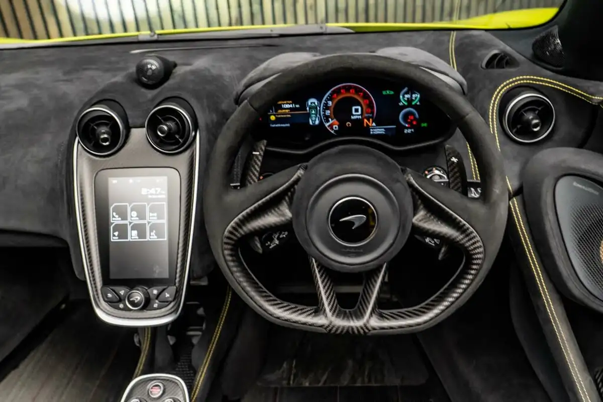 2019-mclaren-600lt-spider-big-27