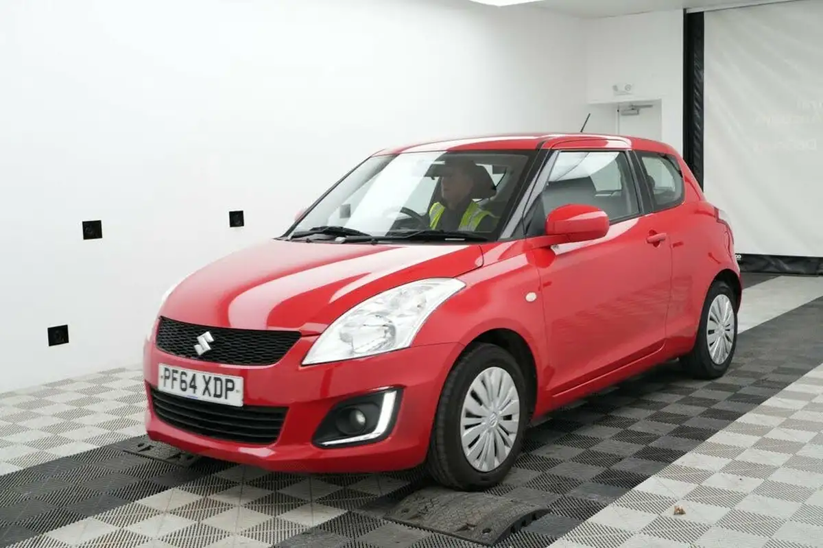 2015-suzuki-swift-12-sz2-3d-big-1