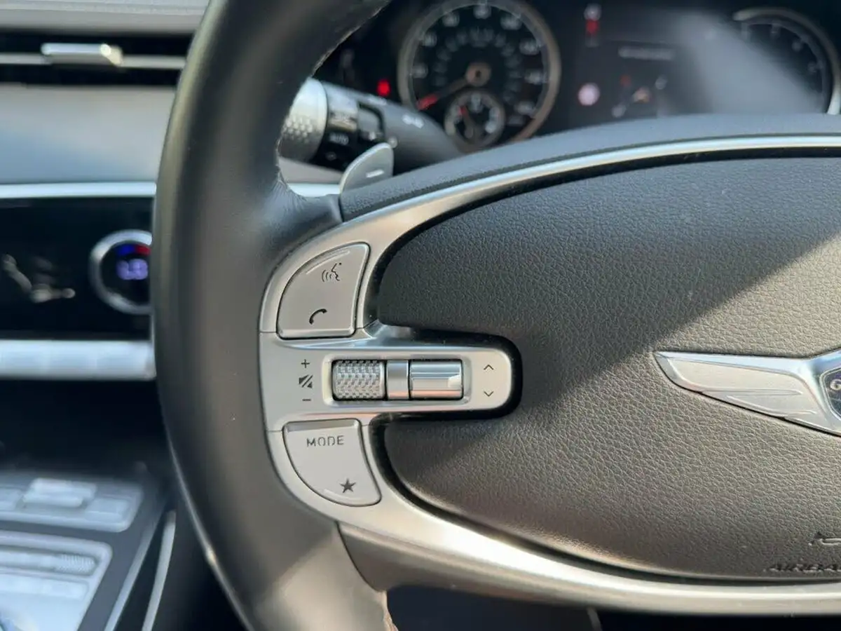 2022-genesis-gv70-25-t-premium-line-big-24